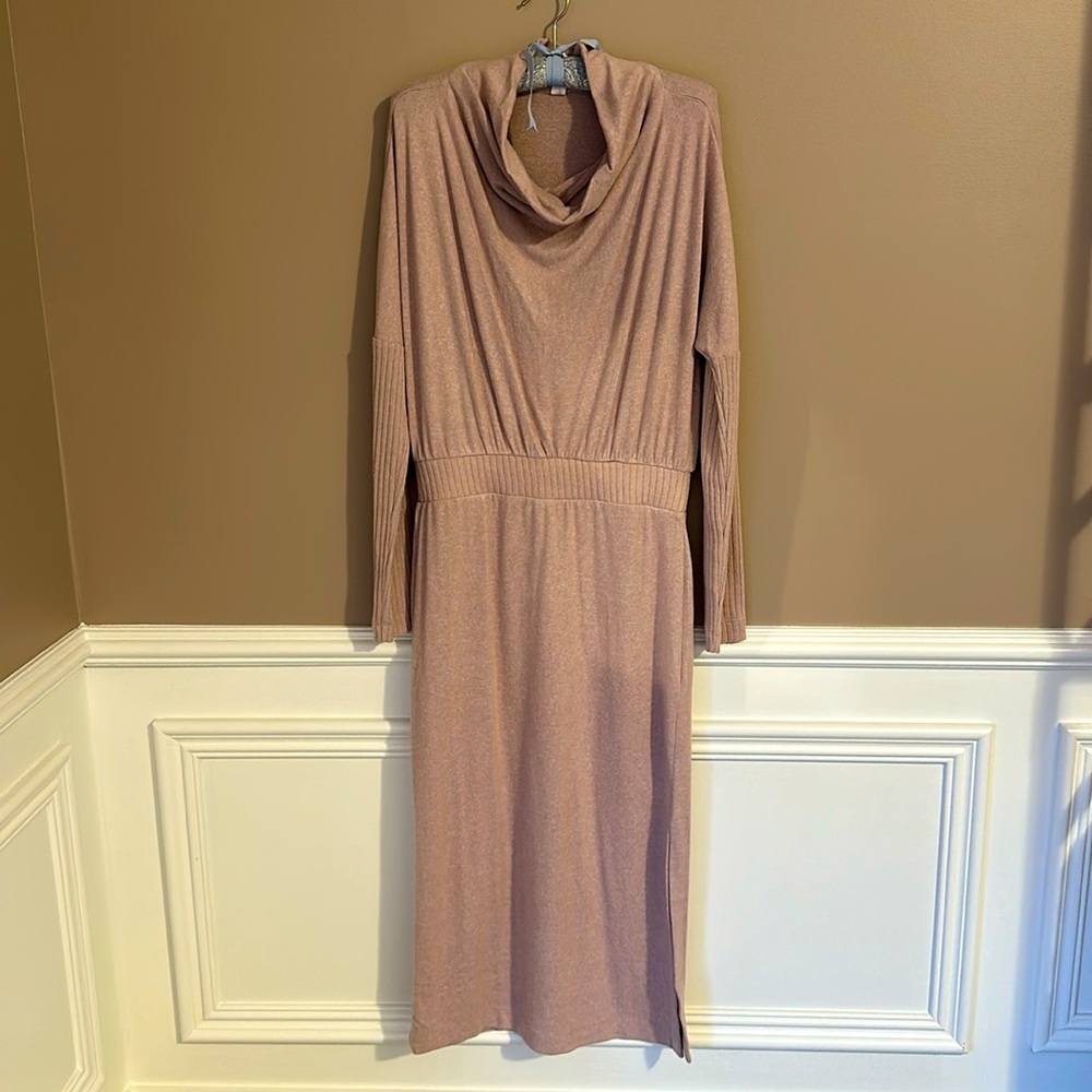 Anthropologie dress dusty rose color. Small.